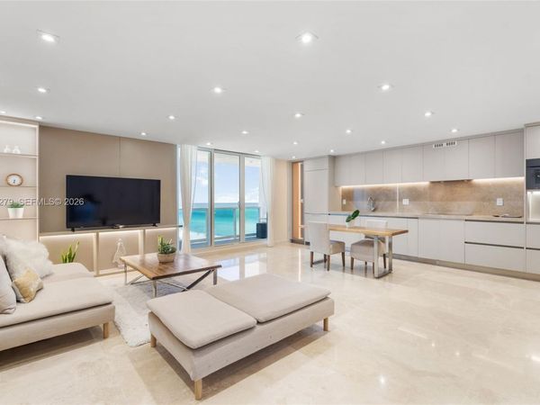 2301 Collins, Unit 1011, Miami Beach, FL 33139
