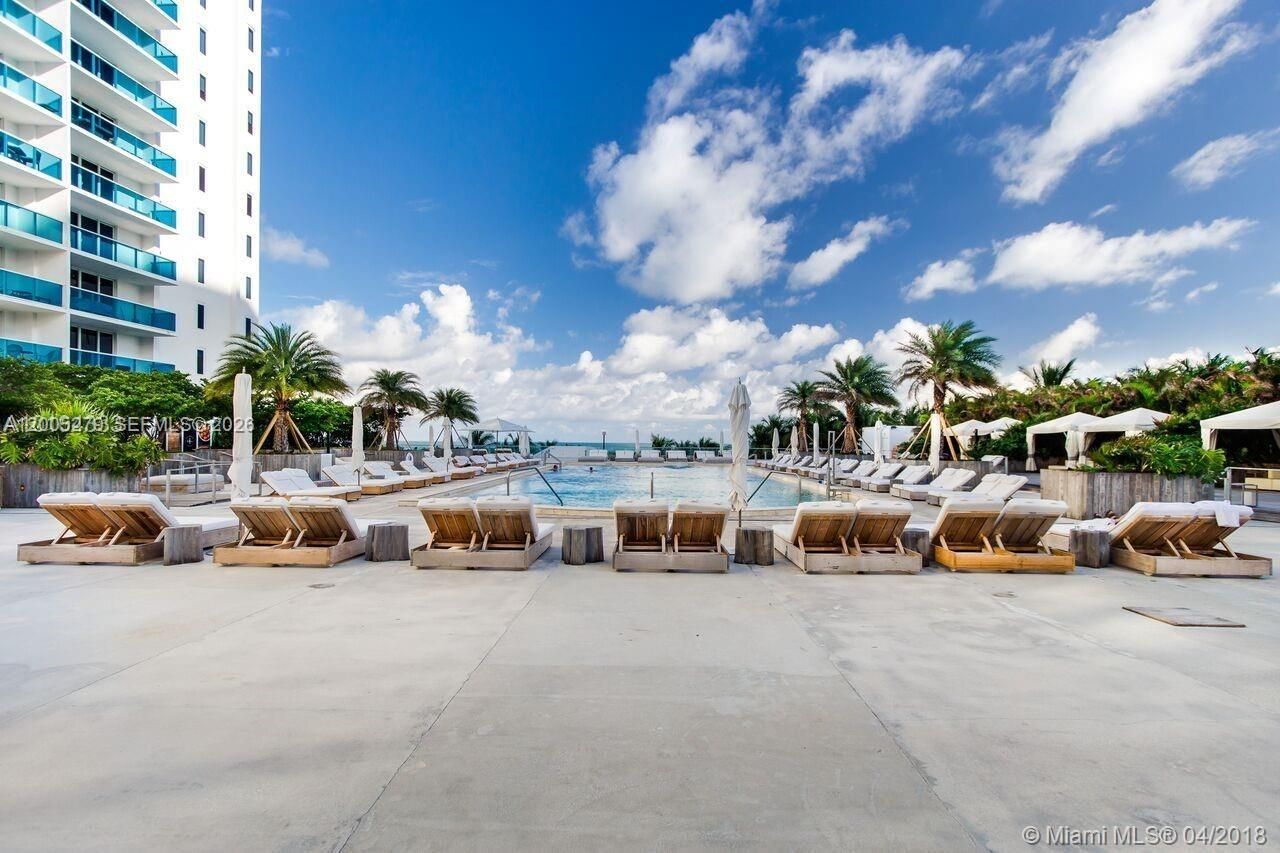 2301 Collins, Unit 1011, Miami Beach, FL 33139 Photo
