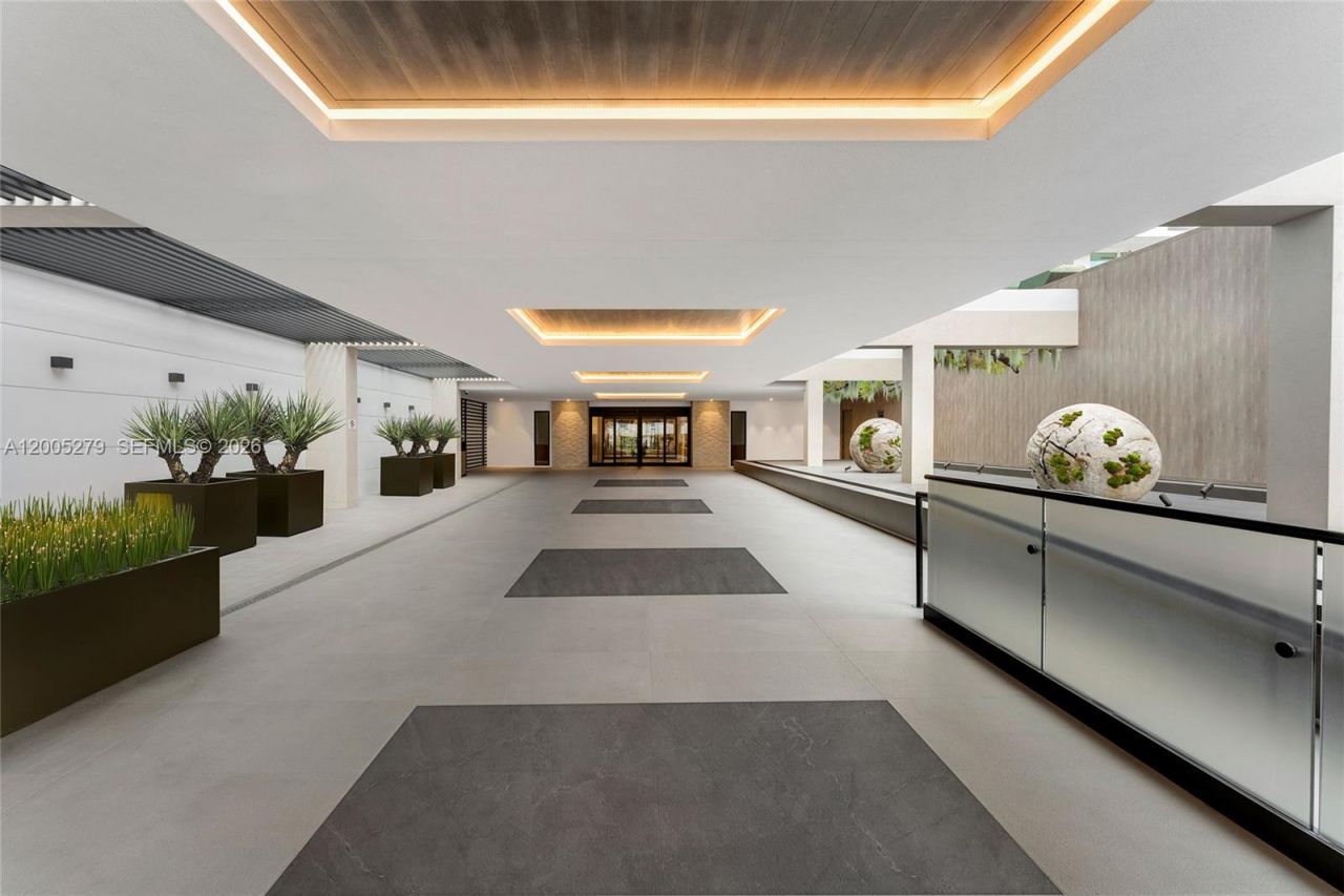 2301 Collins, Unit 1011, Miami Beach, FL 33139 Photo