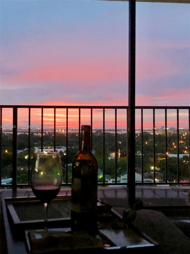 2625 Collins Ave, Unit 1508, Miami Beach, FL 33140 Photo