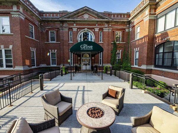 233 Lake Avenue, Unit 112, Saratoga Springs, NY 12866