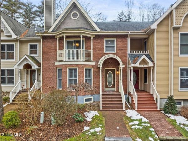 19 Sarazen Street, Saratoga Springs, NY 12866