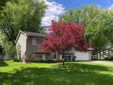 1800 Florence Street, White Bear Lake, MN 55110