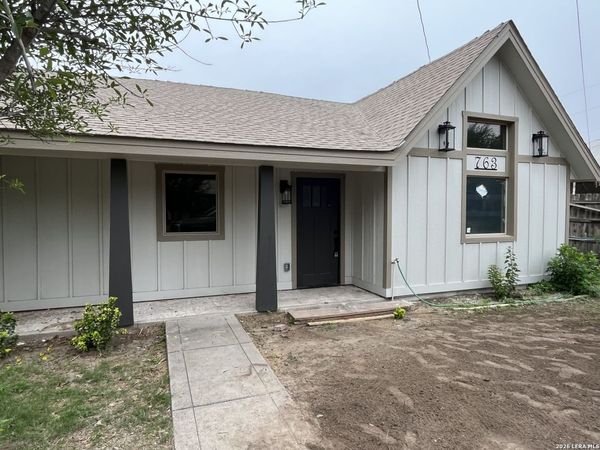 763 N Ceylon St, Eagle Pass, TX 78852