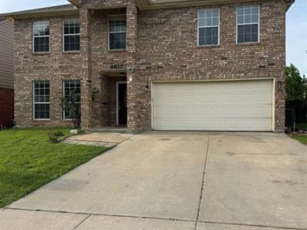 8617 Sabinas Trail, Fort Worth, TX 76118