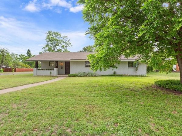 2025 Lenamon Street , Waco, TX 76710