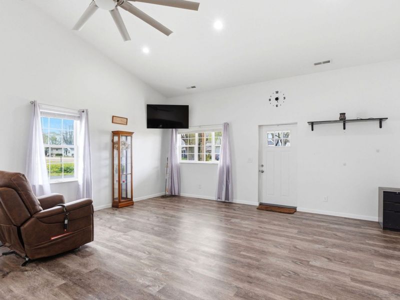 2970 Old US Highway 40 , London, OH 43140 Photo 10