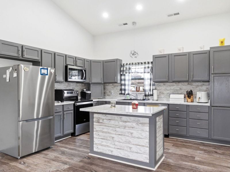 2970 Old US Highway 40 , London, OH 43140 Photo 13