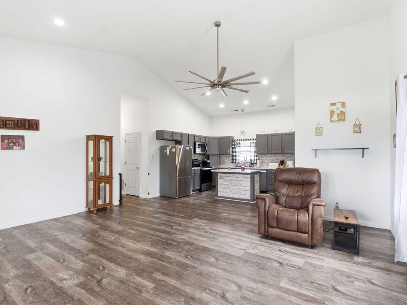 2970 Old US Highway 40 , London, OH 43140 Photo 9