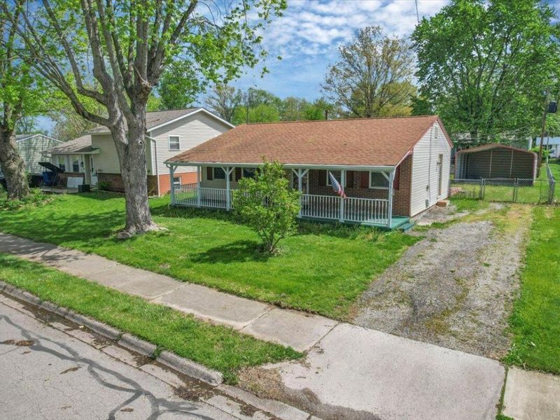 54 Baywood Drive , Delaware, OH 43015 Photo 2