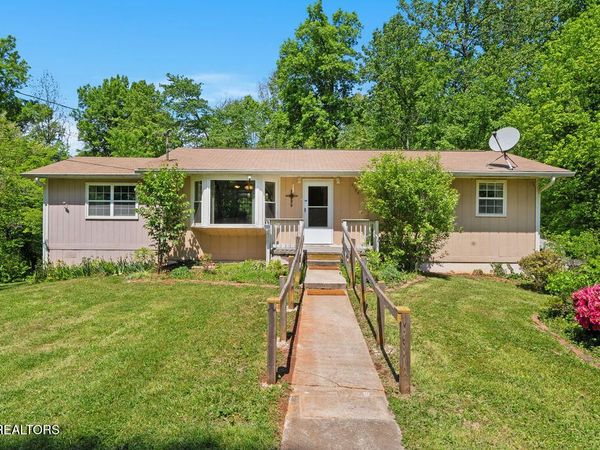 2135 Belt Rd, Knoxville, TN 37920