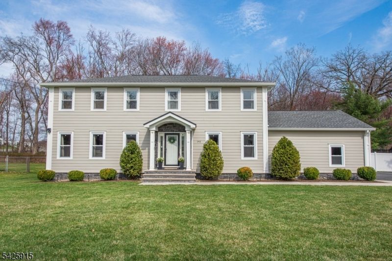 142 Crescent Rd, Florham Park, NJ 07932 Main Photo