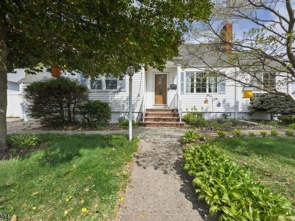 190 Parker St, Sayreville, NJ 08879