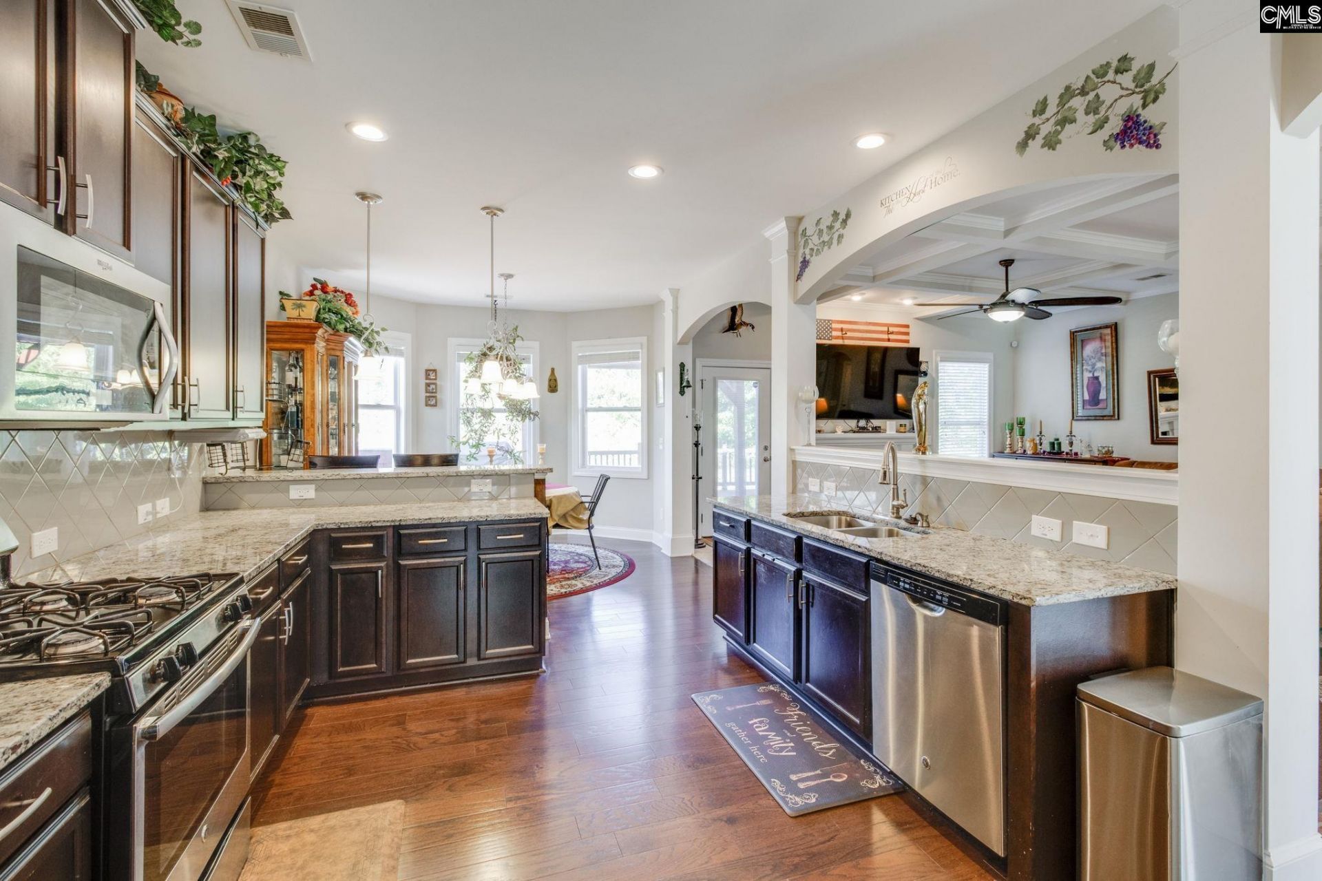 1081 Valley Estates Drive  Photo 10