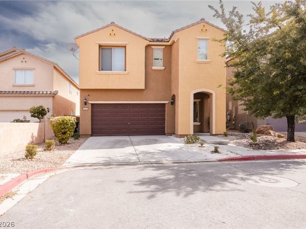 8253 Arden Landing Place , Las Vegas, NV 89117