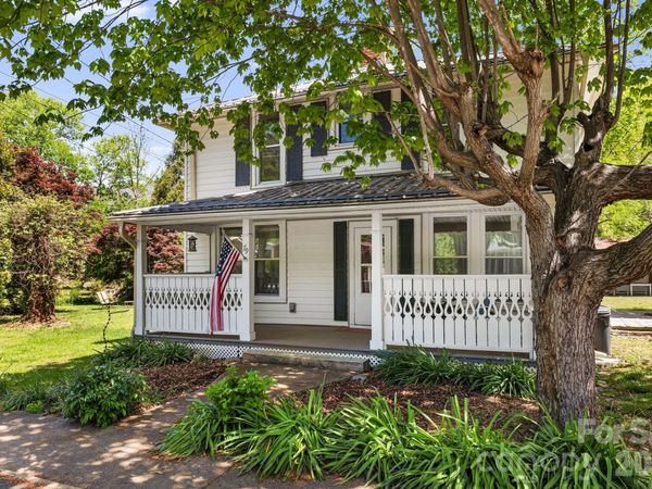 79 Walnut Street, Hot Springs, NC 28743