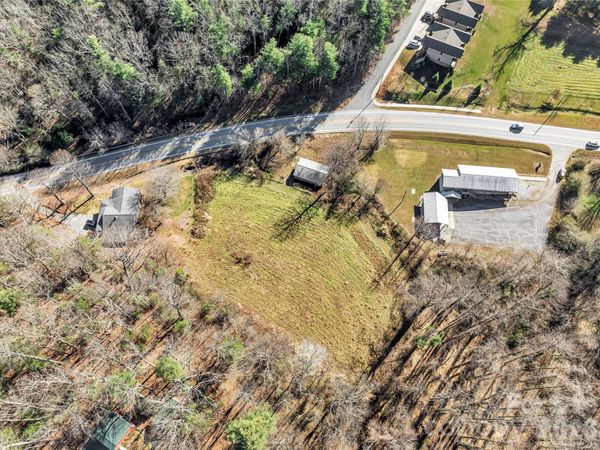 283 Ozone Drive , Saluda, NC 28773