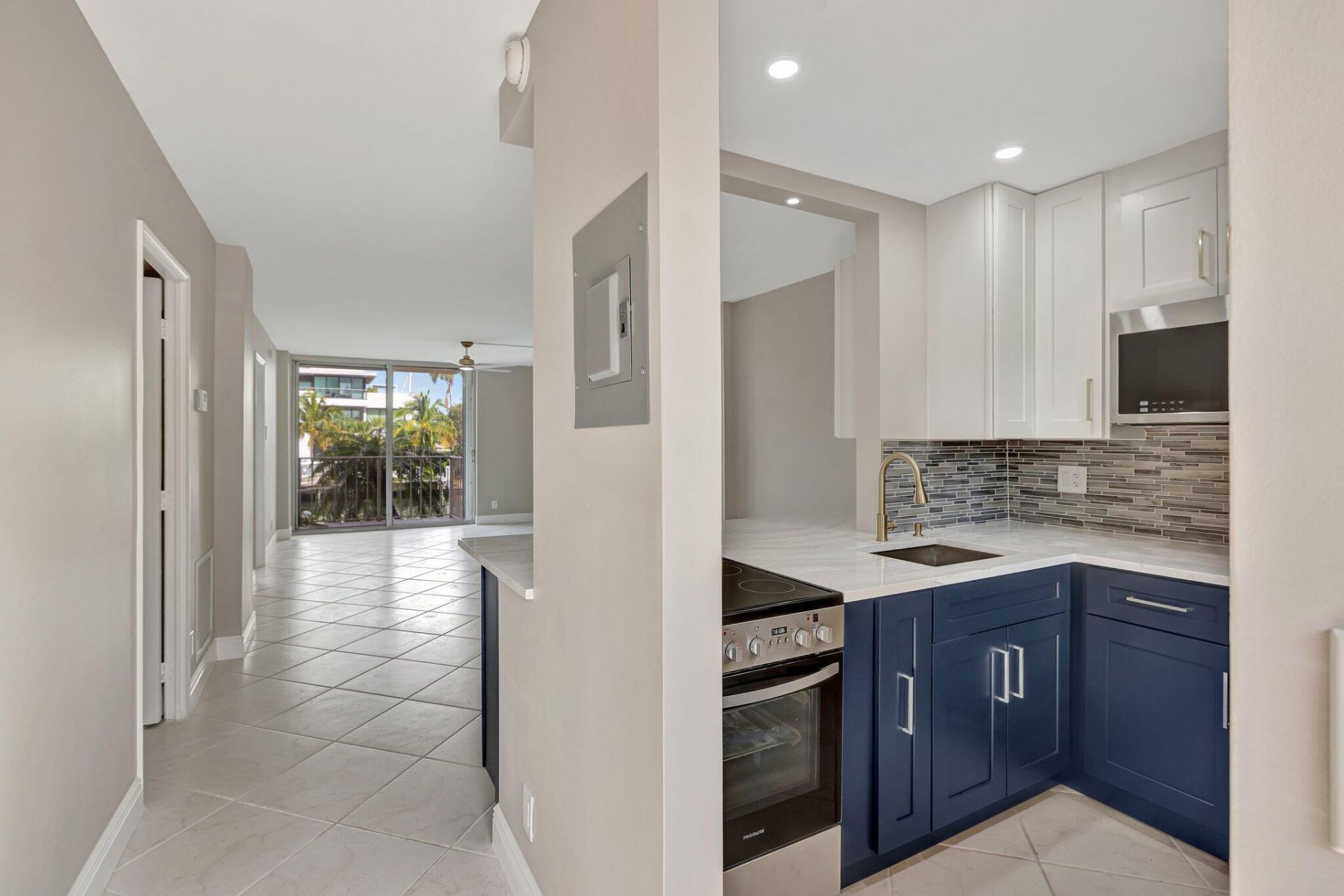 1777 SE 15th Street, Unit 215, Fort Lauderdale, FL 33316 Photo