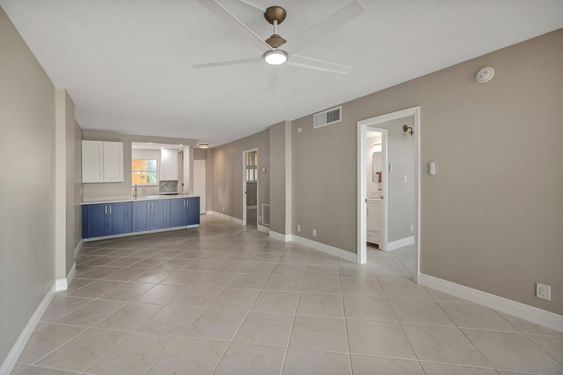 1777 SE 15th Street, Unit 215, Fort Lauderdale, FL 33316 Photo