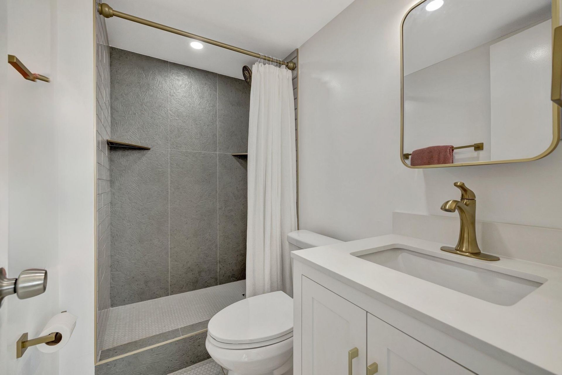 1777 SE 15th Street, Unit 215, Fort Lauderdale, FL 33316 Photo