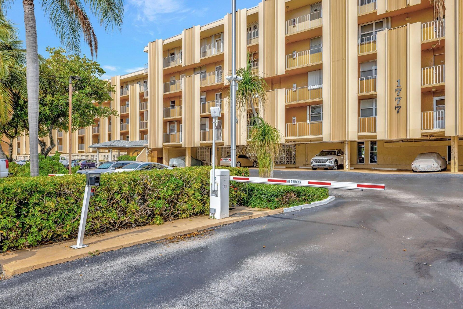 1777 SE 15th Street, Unit 215, Fort Lauderdale, FL 33316 Photo