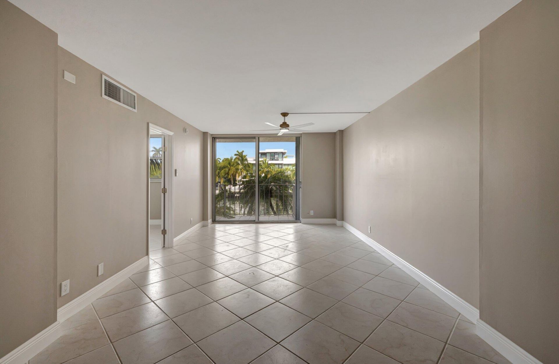 1777 SE 15th Street, Unit 215, Fort Lauderdale, FL 33316 Photo
