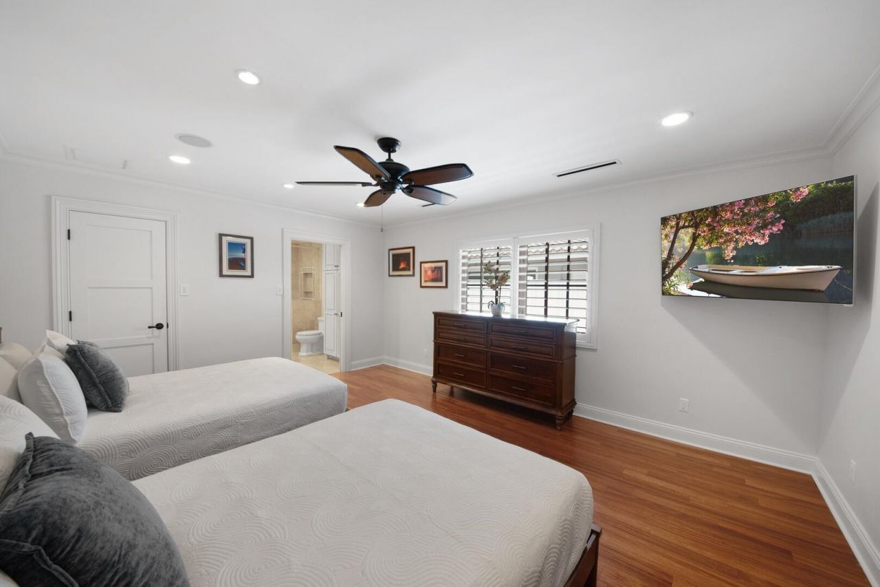 4555 W Tradewinds Avenue, Lauderdale by the Sea, FL 33308 Photo