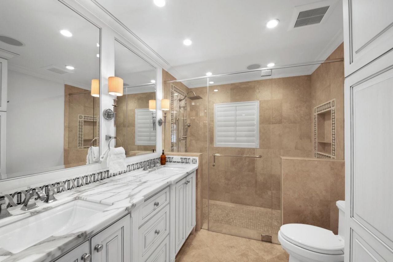 4555 W Tradewinds Avenue, Lauderdale by the Sea, FL 33308 Photo