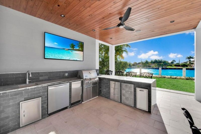 4555 W Tradewinds Avenue, Lauderdale by the Sea, FL 33308 Photo