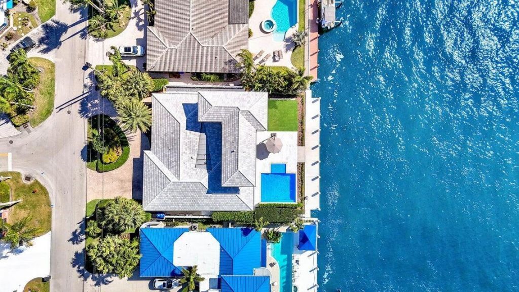 4555 W Tradewinds Avenue, Lauderdale by the Sea, FL 33308 Photo