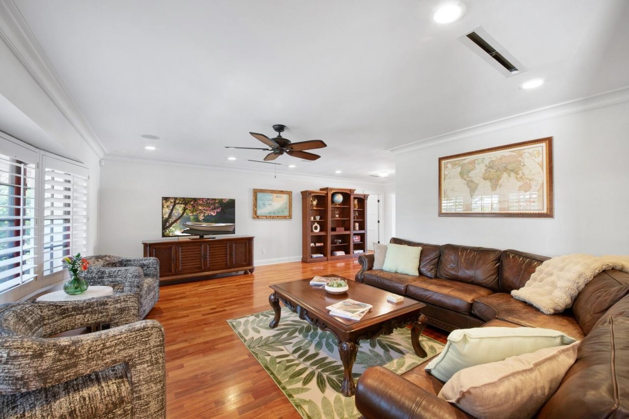 4555 W Tradewinds Avenue, Lauderdale by the Sea, FL 33308 Photo