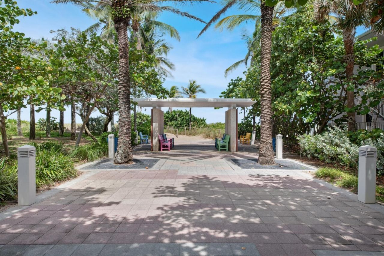 4555 W Tradewinds Avenue, Lauderdale by the Sea, FL 33308 Photo