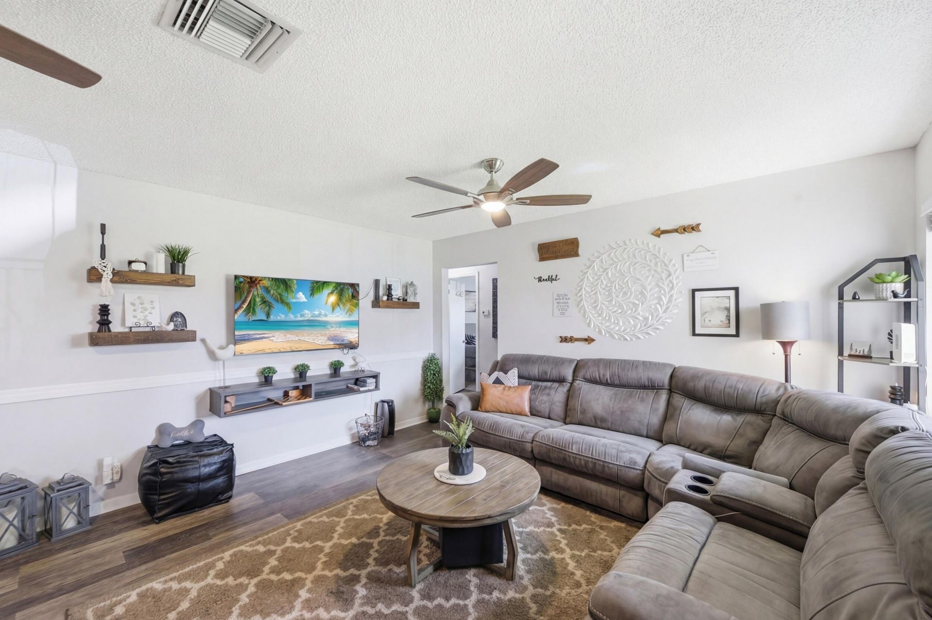 5883 La Paseos Drive, Unit D-2, Greenacres, FL 33463 Photo