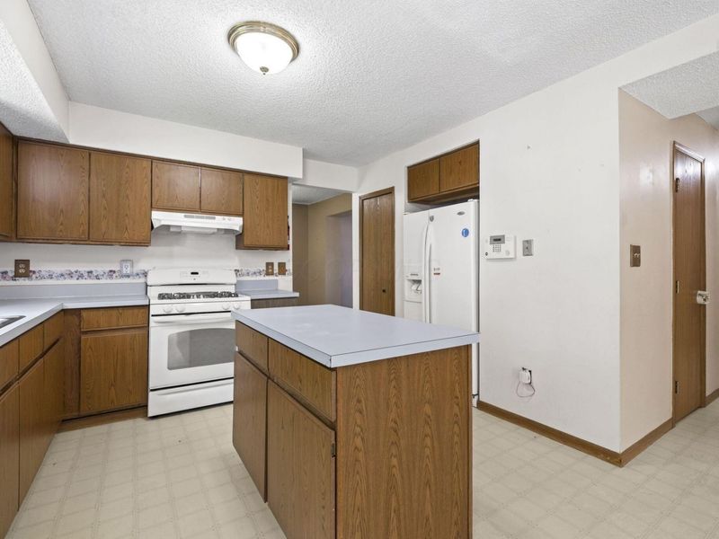 856 Briaro Street, Reynoldsburg, OH 43068 Photo 6