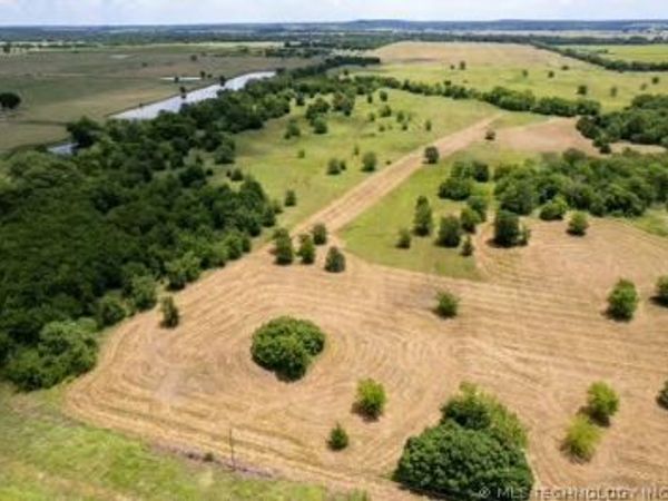 Fish Hatchery Road , Caddo, OK 74729