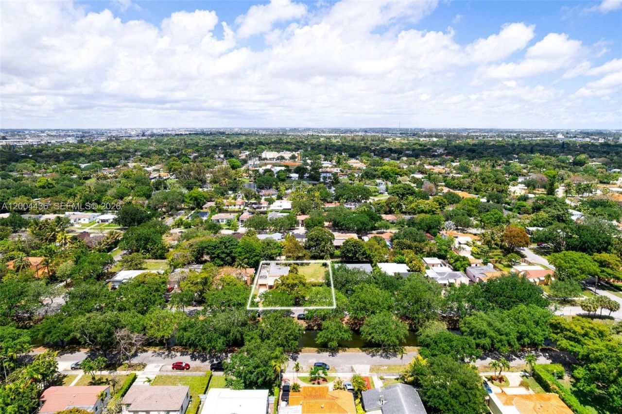 57 N Melrose Dr , Miami Springs, FL 33166 Photo