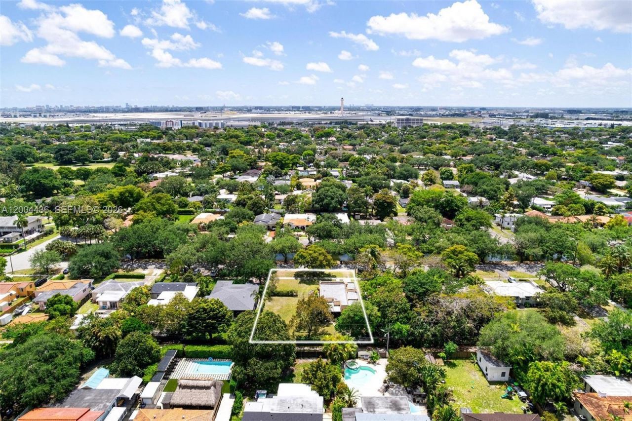 57 N Melrose Dr , Miami Springs, FL 33166 Photo