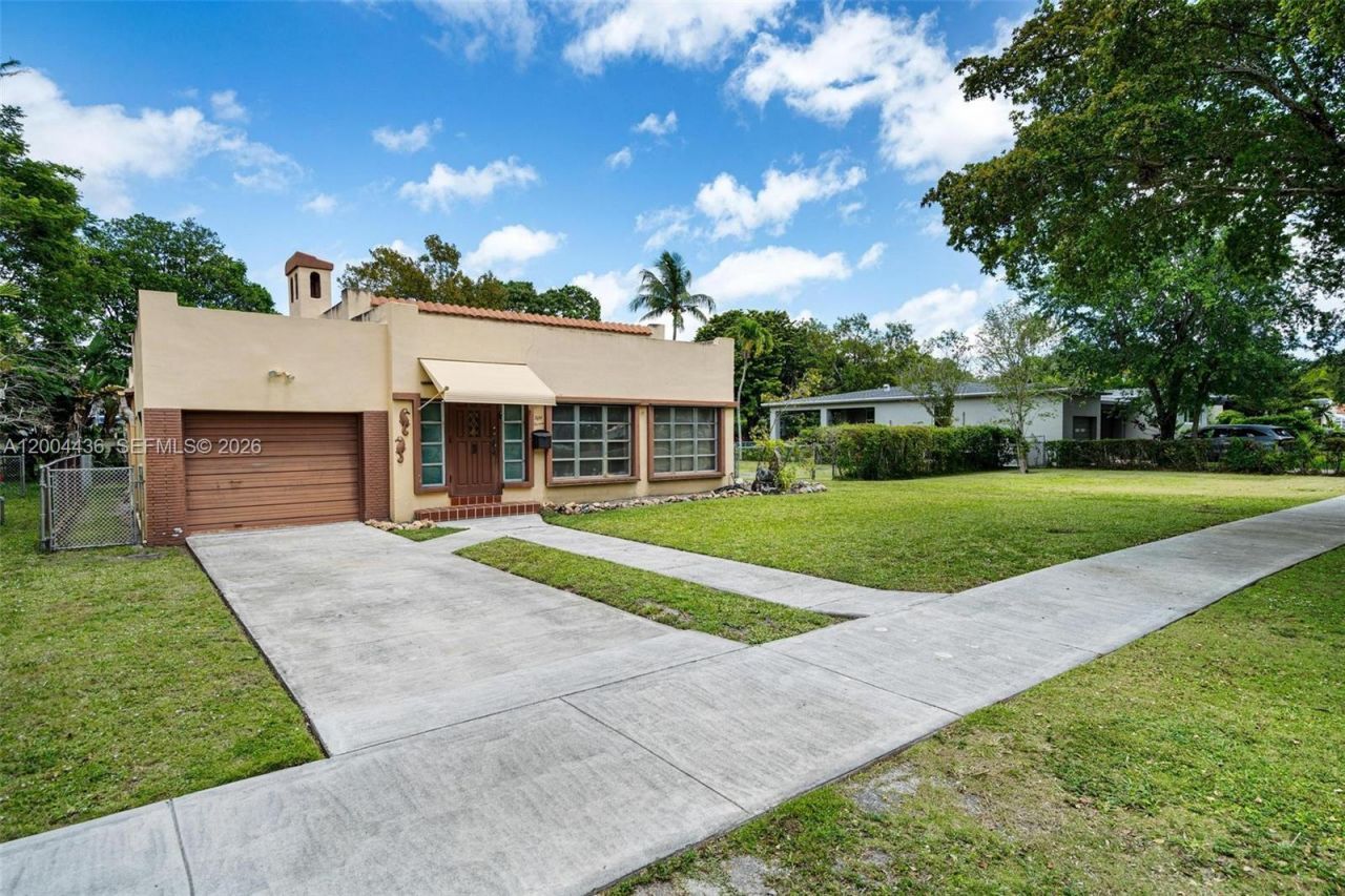 57 N Melrose Dr , Miami Springs, FL 33166 Photo