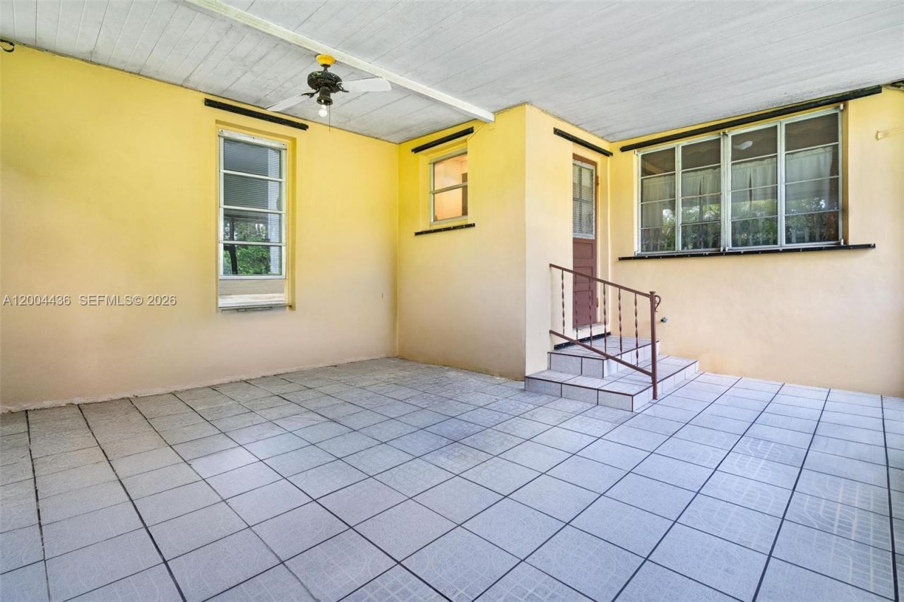 57 N Melrose Dr , Miami Springs, FL 33166 Photo