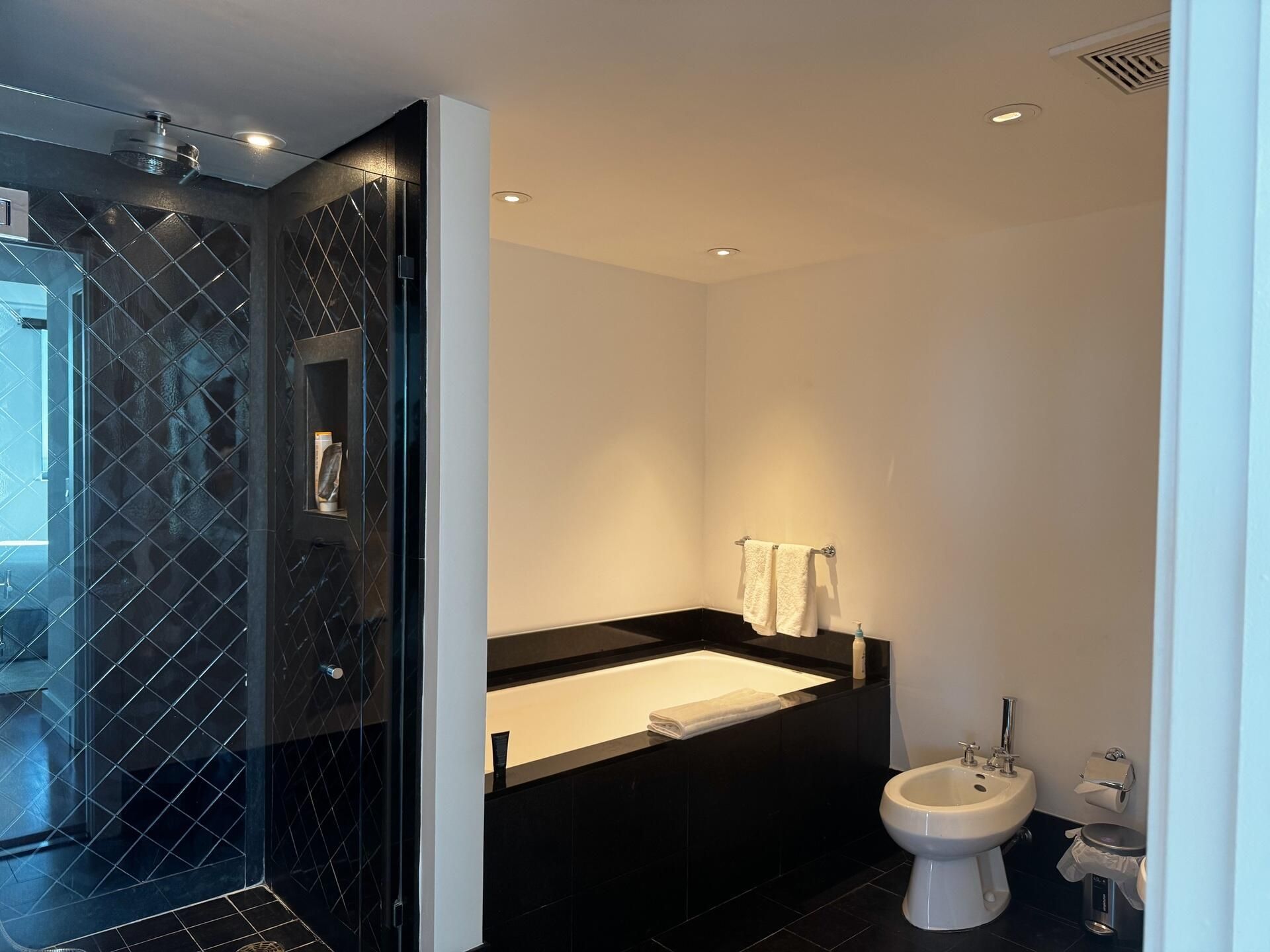 101 20th St , Unit 3501, Miami Beach, FL 33139 Photo