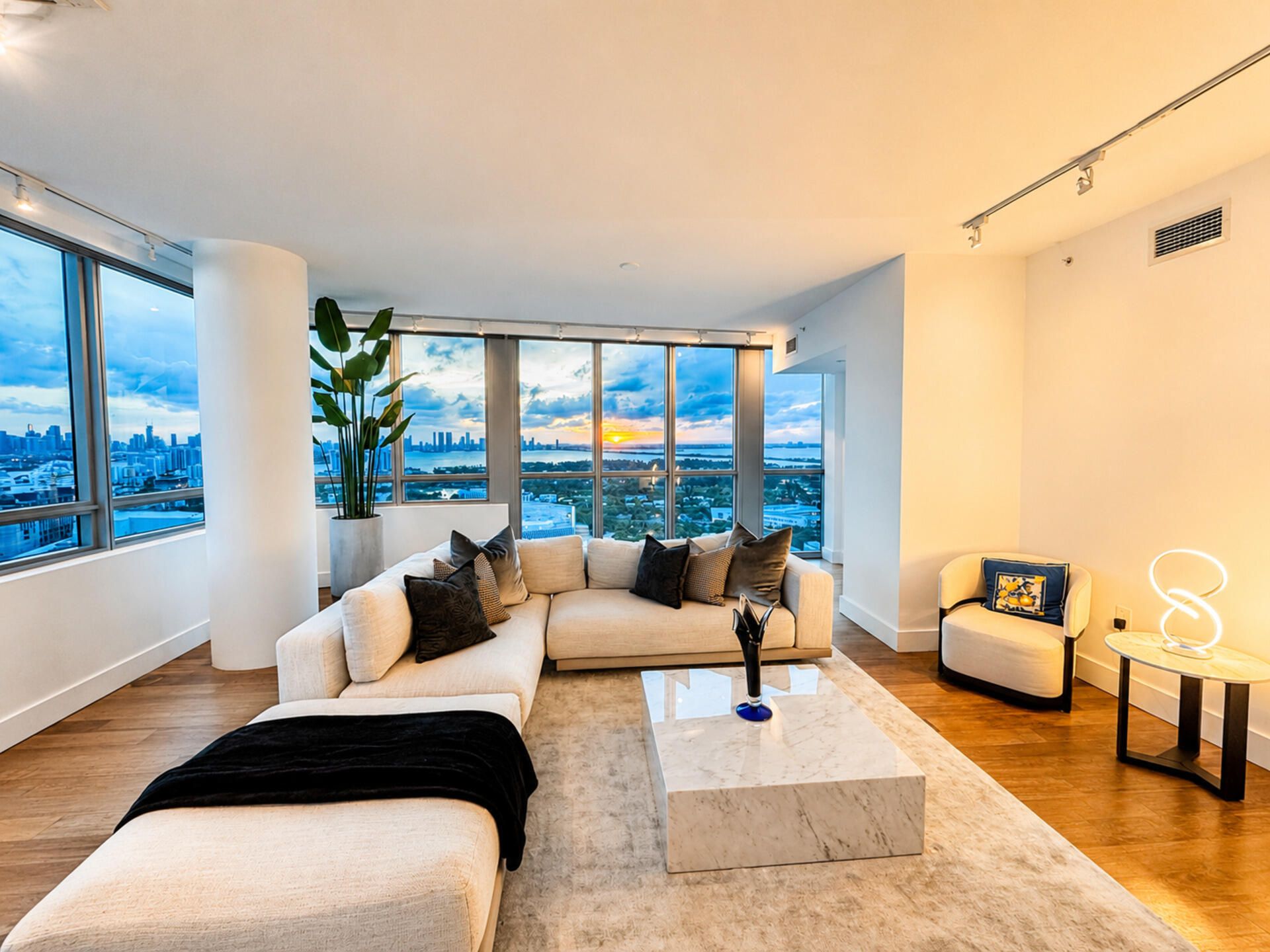 101 20th St , Unit 3501, Miami Beach, FL 33139 Photo