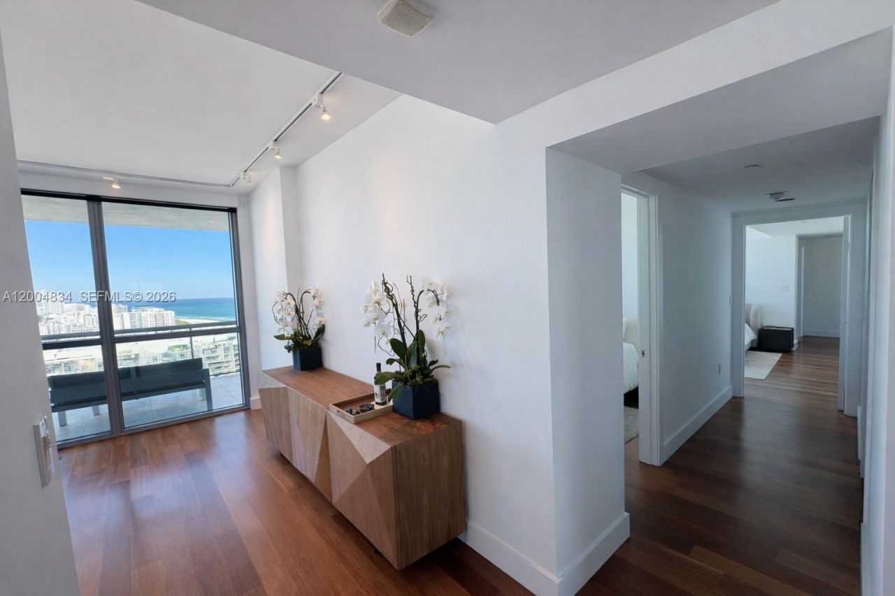 101 20th St , Unit 3501, Miami Beach, FL 33139 Photo