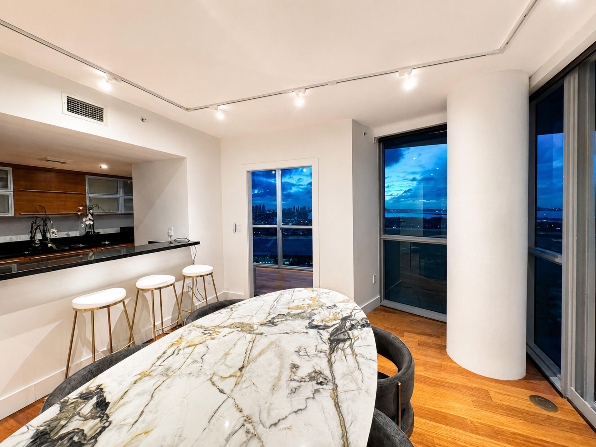 101 20th St , Unit 3501, Miami Beach, FL 33139 Photo