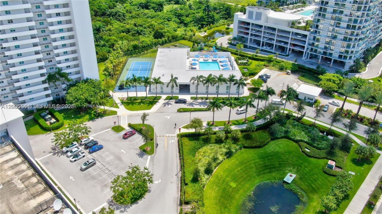 15051 Royal Oaks Ln , Unit 503, North Miami, FL 33181 Photo