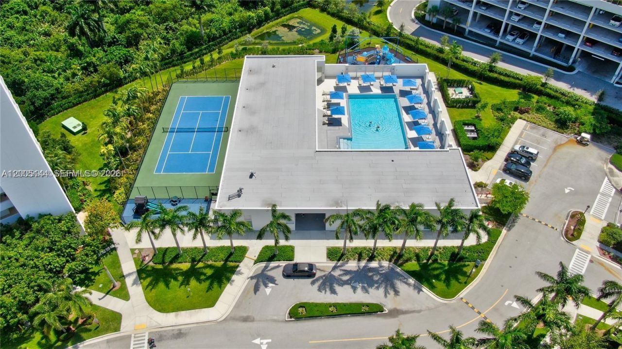 15051 Royal Oaks Ln , Unit 503, North Miami, FL 33181 Photo