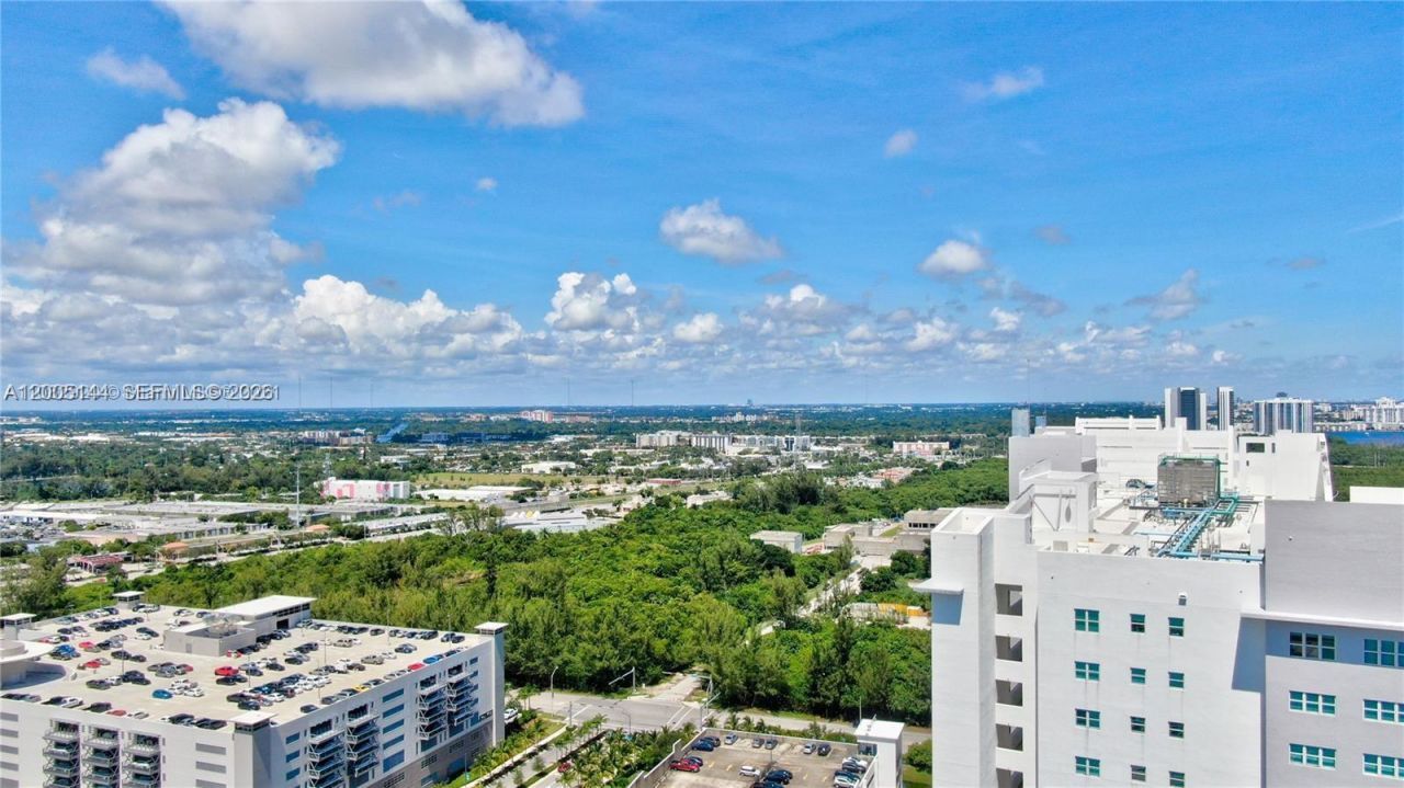 15051 Royal Oaks Ln , Unit 503, North Miami, FL 33181 Photo