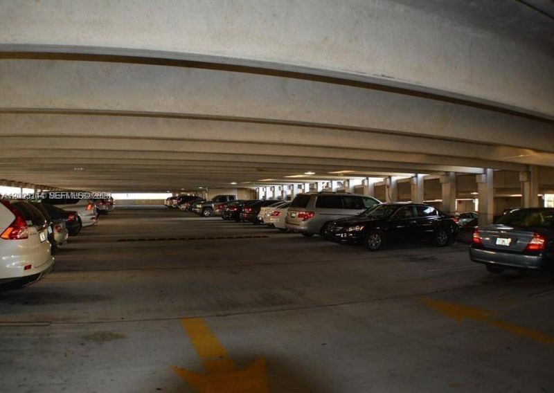 15051 Royal Oaks Ln , Unit 503, North Miami, FL 33181 Photo