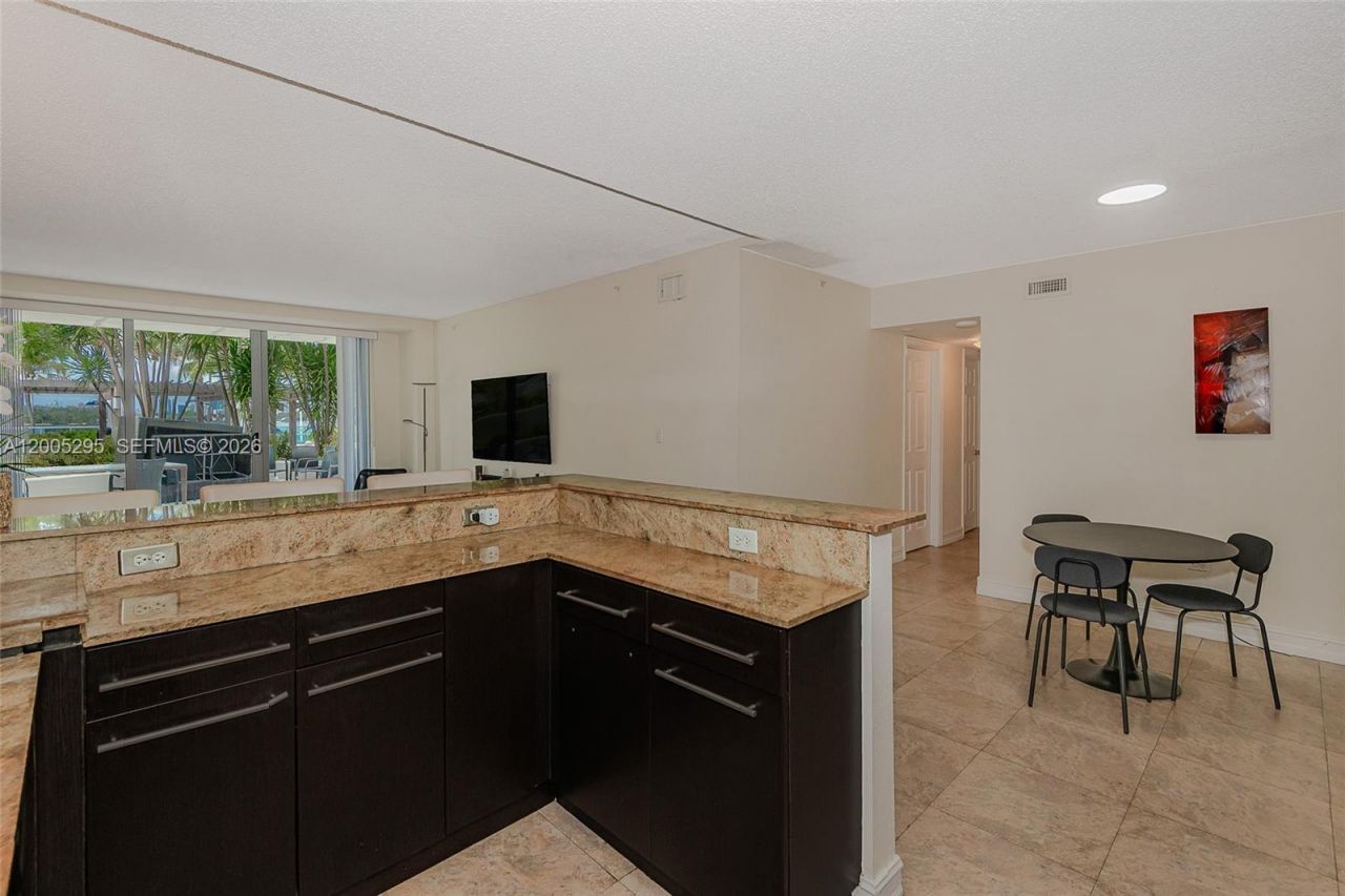 1500 Bay Rd, Unit 116S, Miami Beach, FL 33139 Photo