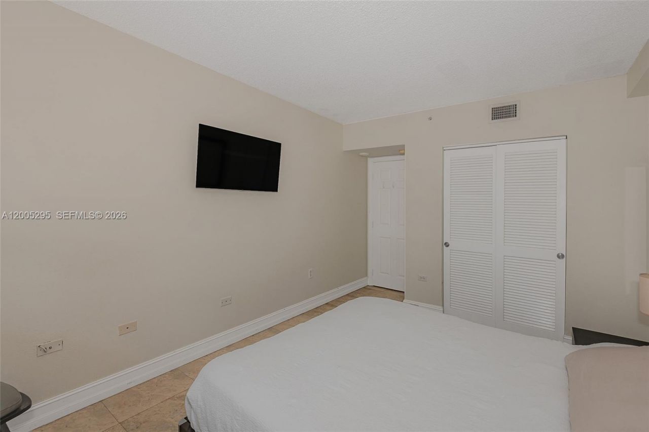 1500 Bay Rd, Unit 116S, Miami Beach, FL 33139 Photo