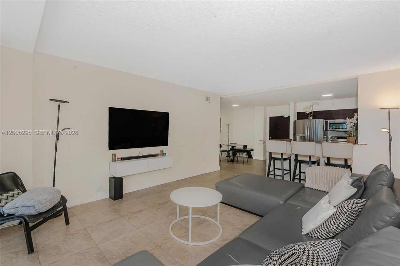 1500 Bay Rd, Unit 116S, Miami Beach, FL 33139 Photo